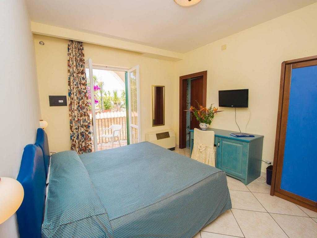 Hotel L'Approdo Casamicciola Terme Ngoại thất bức ảnh